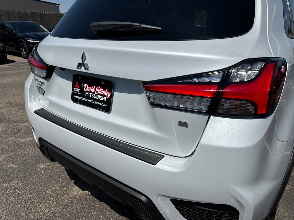New 2027 Mitsubishi Outlander Sport SE FWD image 40