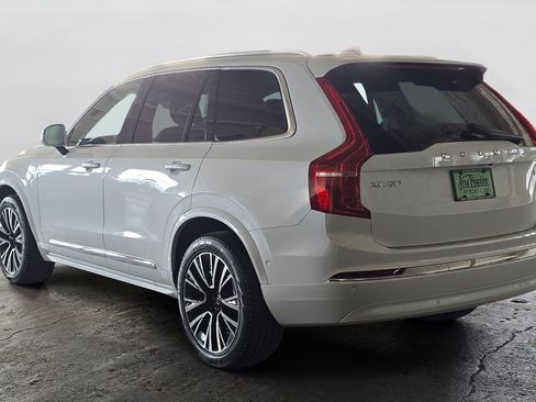 Certified 2025 Volvo XC90 T8 Plus image 7