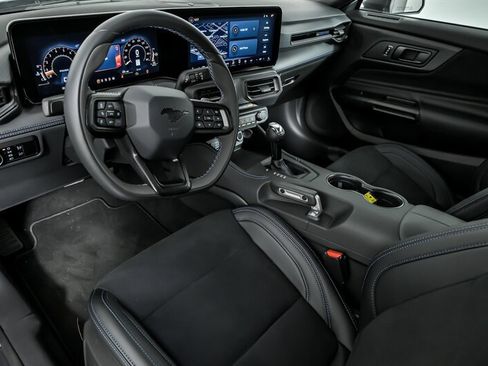 Used 2025 Ford Mustang Dark Horse image 18