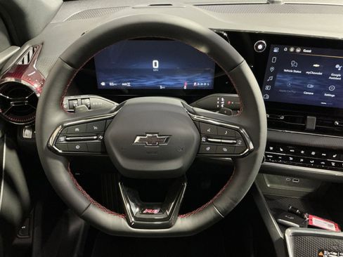 New 2026 Chevrolet Equinox RS w/ Convenience Package III image 24