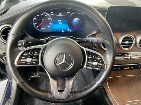 Used 2023 Mercedes-Benz GLC 300 4MATIC Coupe image 11
