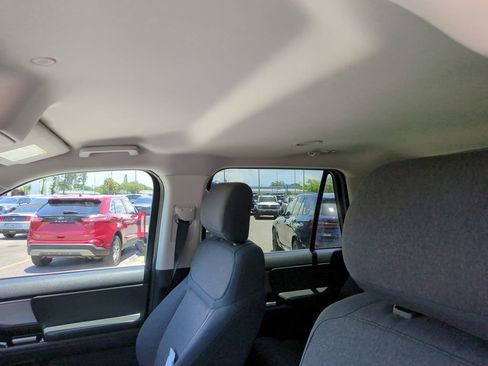 Used 2025 Ford Expedition Max Active RWD image 22