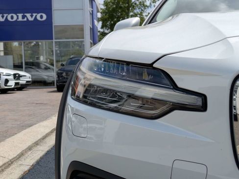 Used 2026 Volvo V60 B5 Cross Country Plus w/ Protection Package Premier image 10