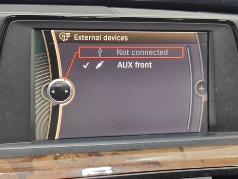 Used 2013 BMW 320i xDrive Sedan AWD/4WD image 29