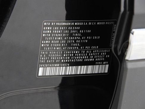 Certified 2021 Volkswagen Tiguan SE image 22