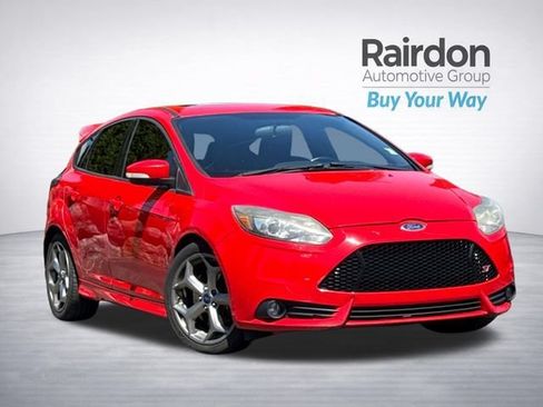 Used 2013 Ford Focus ST FWD image 1