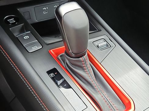 New 2026 Nissan Kicks SR w/ Cold Weather Package image 12