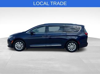 Used 2018 Chrysler Pacifica Touring-L Plus w/ Advanced Safetytec Group FWD video 3