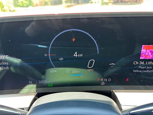 Used 2025 Cadillac Lyriq Sport RWD image 26