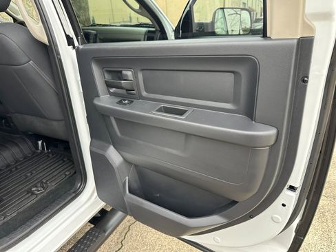 Used 2012 RAM 3500 ST w/ Chrome Appearance Group image 29