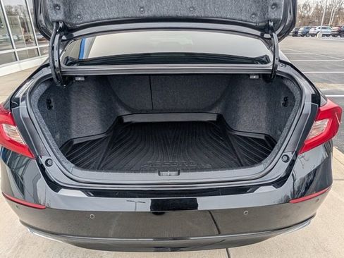 Certified 2022 Honda Accord Touring image 24