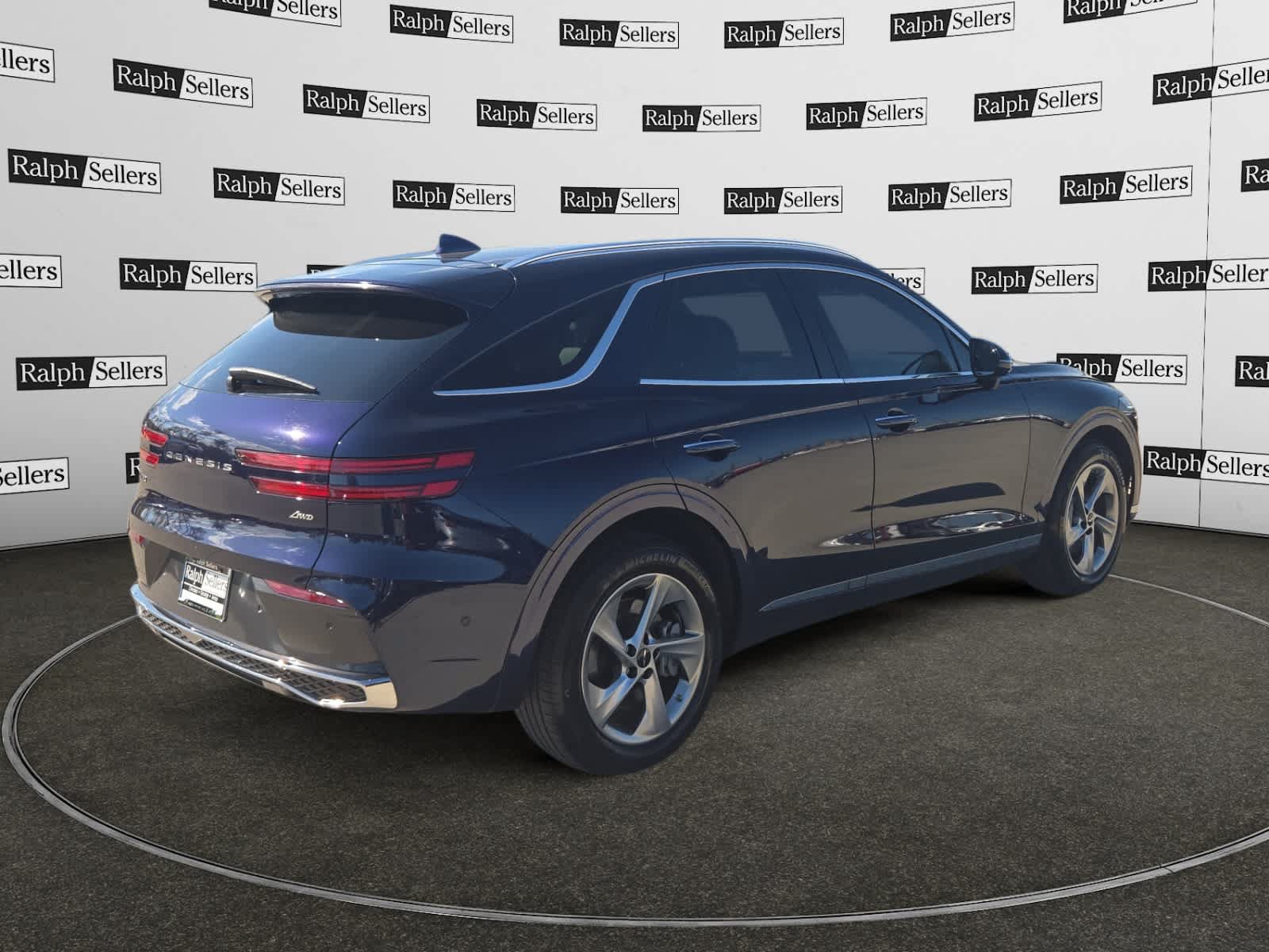 Used 2026 Genesis GV70 2.5T Advanced AWD/4WD image 6