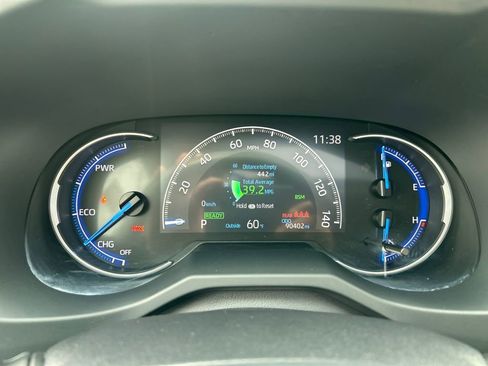 Used 2020 Toyota RAV4 Limited image 9