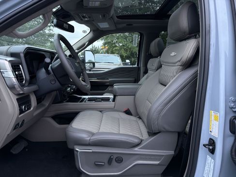 New 2026 Ford F450 Platinum w/ Platinum Plus Package AWD/4WD image 24
