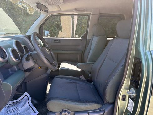 Used 2005 Honda Element EX image 19