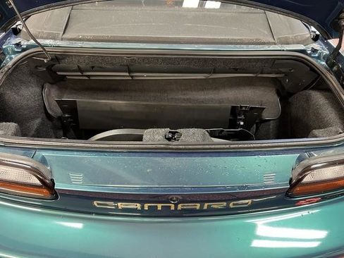 Used 2001 Chevrolet Camaro Z28 RWD image 10