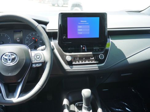 Used 2025 Toyota Corolla SE FWD image 14