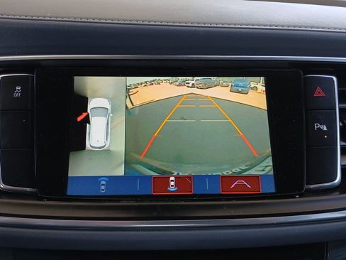Certified 2019 Buick Enclave Essence FWD image 15