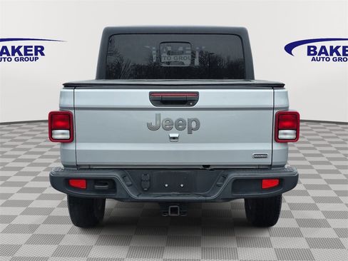 Used 2022 Jeep Gladiator Overland w/ Popular Equipment Package image 4