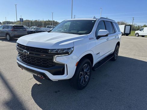 Used 2023 Chevrolet Tahoe Z71 w/ Luxury Package AWD/4WD image 12