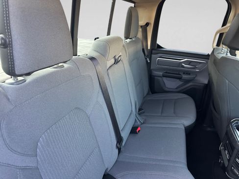 Used 2020 RAM 1500 Big Horn AWD/4WD image 17