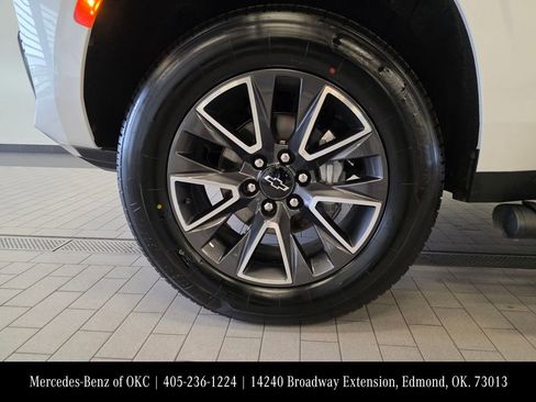 Used 2022 Chevrolet Tahoe Z71 w/ Luxury Package image 7