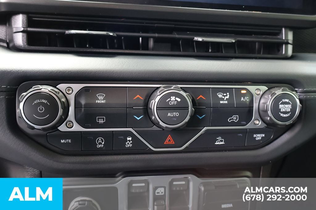 Used 2026 Jeep Gladiator Mojave AWD/4WD image 31