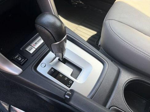 Used 2014 Subaru Forester 2.5i Limited AWD/4WD image 35