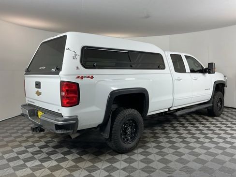 Used 2019 Chevrolet Silverado 2500 LT w/ LT Convenience Package image 4