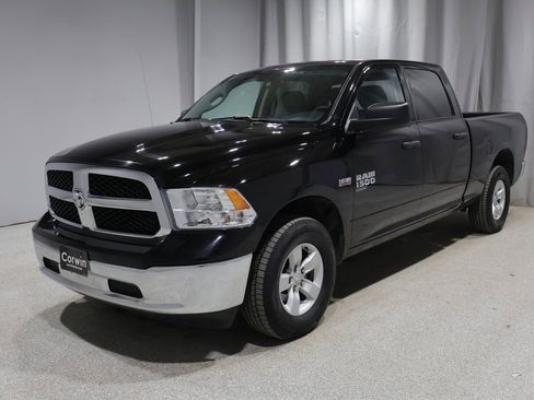 Used 2023 RAM 1500 Classic SLT image 7