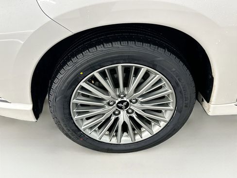 Used 2020 Mitsubishi Outlander SEL image 11