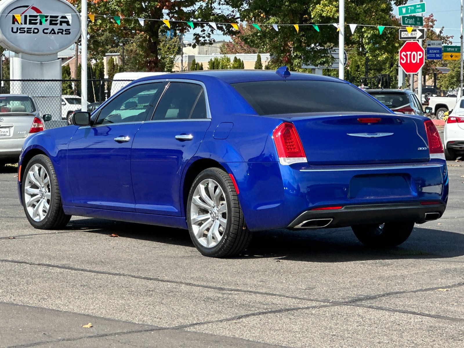 Used 2019 Chrysler 300 Limited w/ Safetytec Plus Group RWD image 6