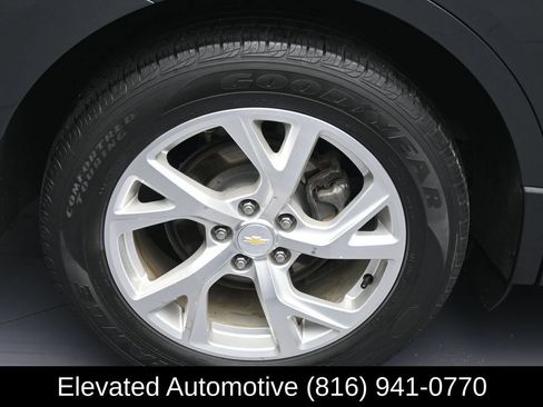 Used 2018 Chevrolet Equinox Premier FWD image 5