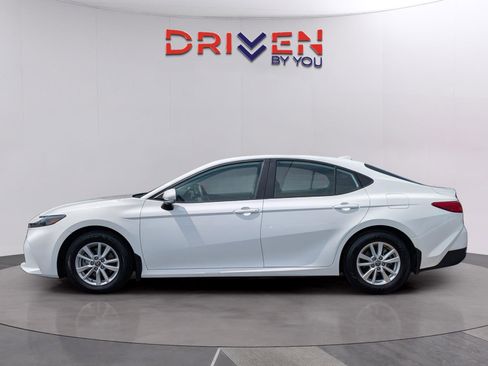 Used 2025 Toyota Camry LE w/ Convenience Package AWD/4WD image 2