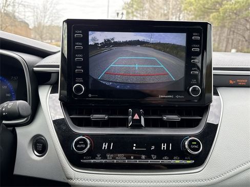 Used 2021 Toyota Corolla XSE image 25