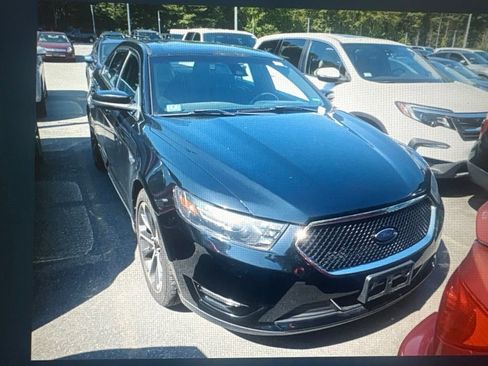 Used 2016 Ford Taurus SHO w/ Equipment Group 401A AWD/4WD image 4