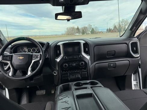 Used 2021 Chevrolet Silverado 2500 LT w/ Convenience Package image 11