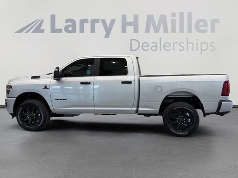 New 2026 RAM 2500 Big Horn AWD/4WD image 2