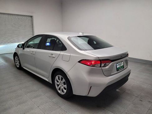 Used 2024 Toyota Corolla LE FWD image 5