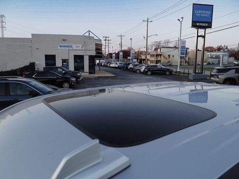 Used 2021 Chevrolet Silverado 2500 LTZ w/ LTZ Convenience Package image 14