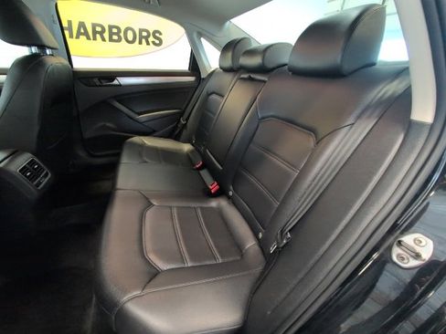Used 2013 Volkswagen Passat 2.5 SE image 26