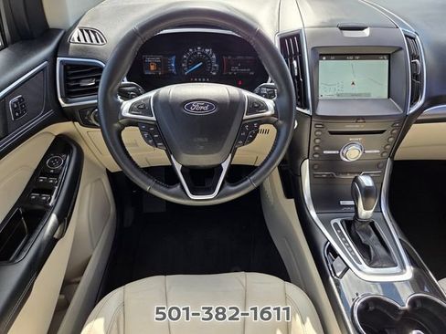 Used 2017 Ford Edge Titanium w/ Technology Package FWD image 13