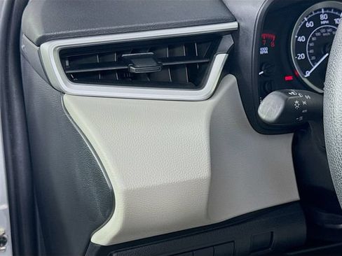 Certified 2021 Toyota Corolla LE FWD image 19