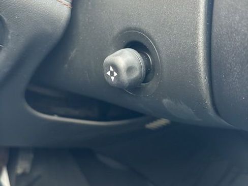 Used 2022 Jeep Grand Cherokee Summit image 24