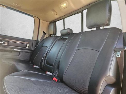 Used 2014 RAM 1500 Laramie w/ Convenience Group AWD/4WD image 18