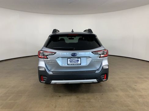 Used 2022 Subaru Outback Limited image 10