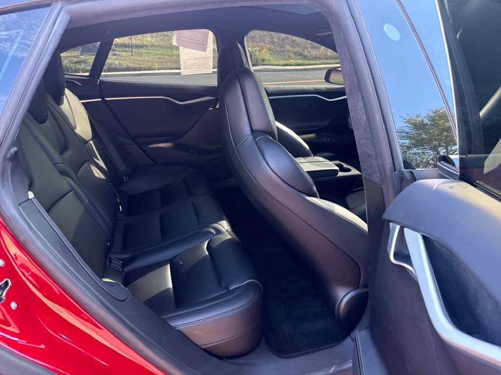 Used 2018 Tesla Model S 75D AWD/4WD image 24