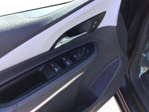 Used 2019 Chevrolet Bolt LT image 12