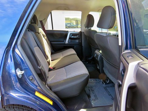 Used 2020 Toyota 4Runner SR5 image 17