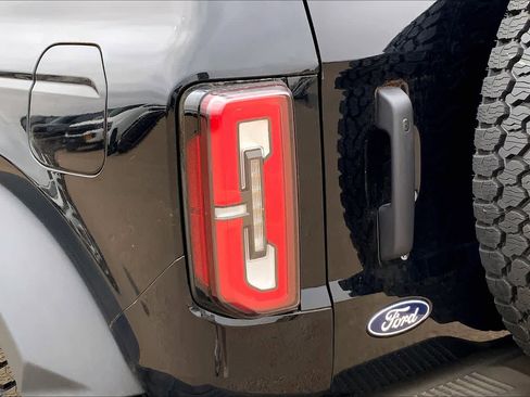 New 2026 Ford Bronco Badlands AWD/4WD image 14